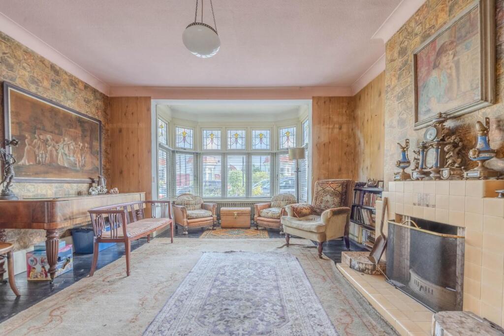 House in Southend-on-Sea - View 4