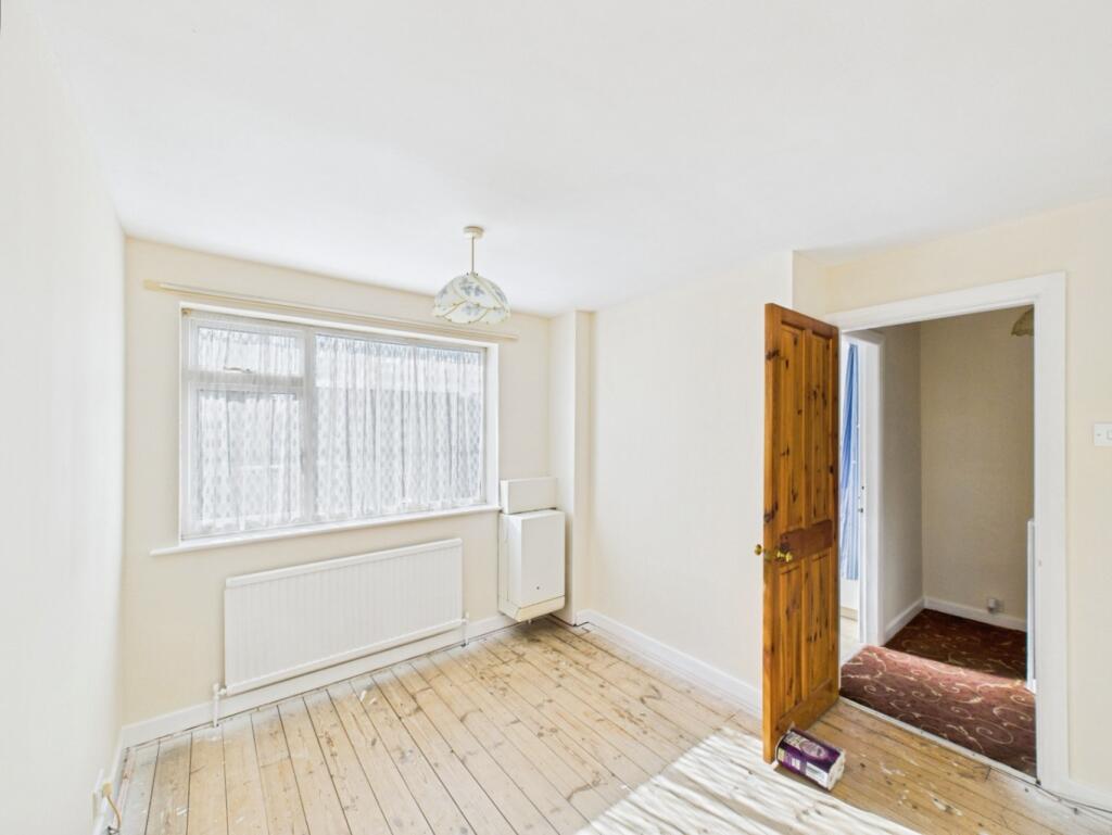 House in Kingston upon Hull, Bransholme - More