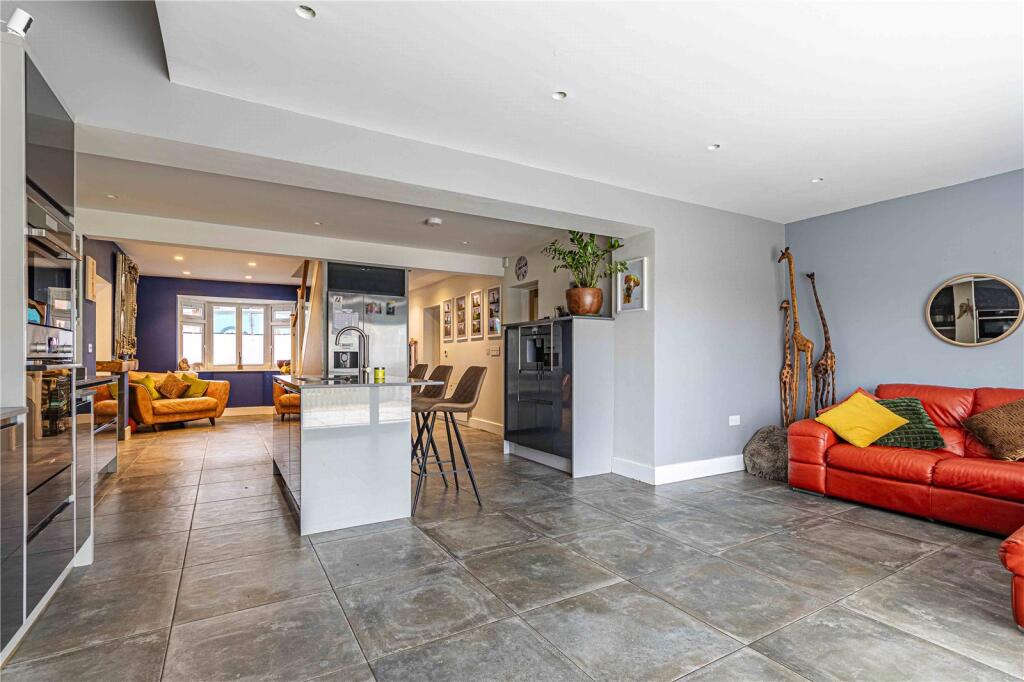 Additional image 4 of Hilltop, Redbourn, St. Albans, Hertfordshire, AL3