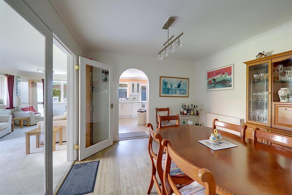Marlborough Road, Goring-By-Sea, Worthing photo 3