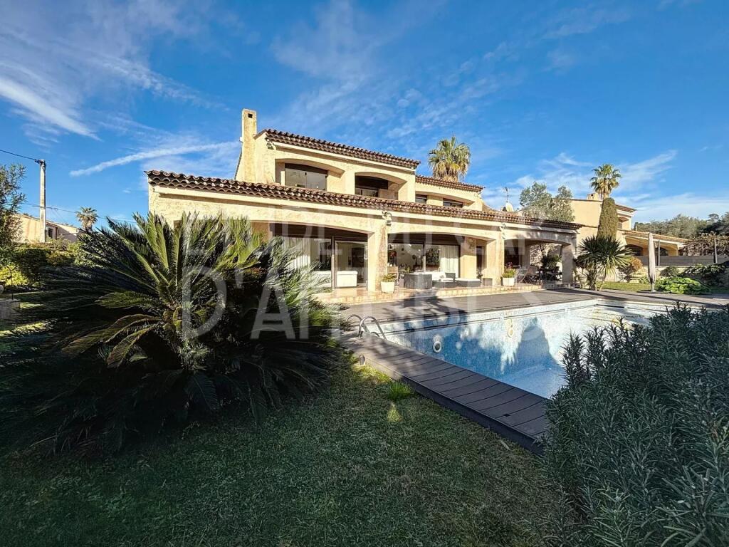 Main image of property: Provence-Alps-Cote d`Azur, Alpes-Maritimes, Antibes