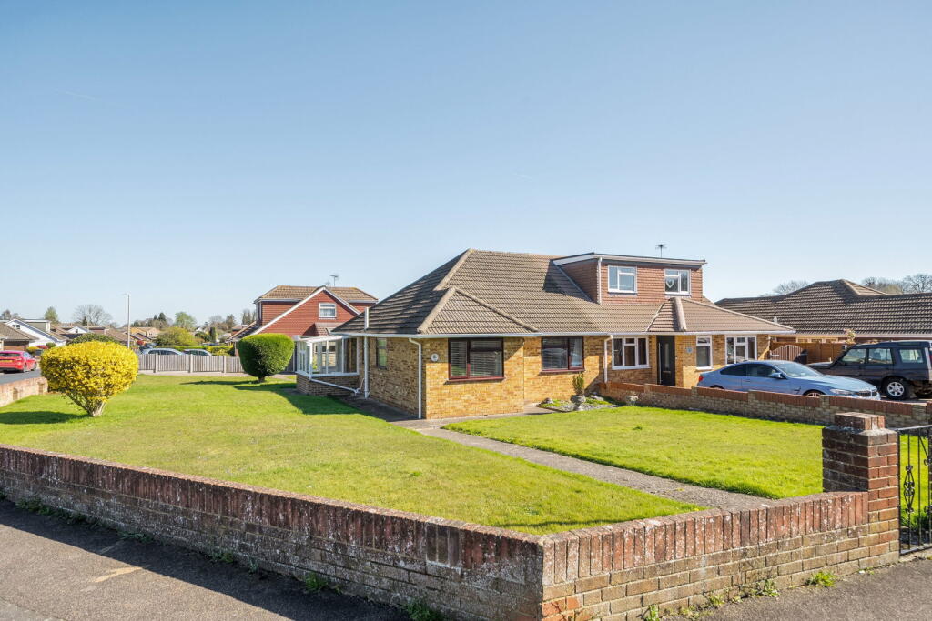 House in Gillingham, Medway - View 2