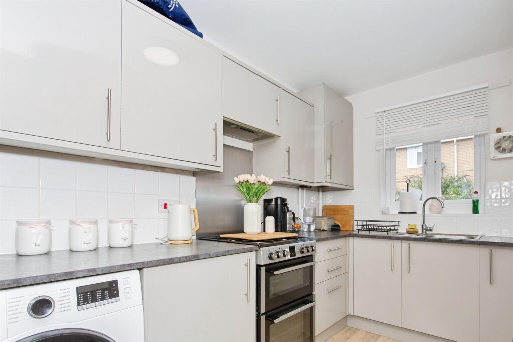 House in West Suffolk, Studlands Park, Newmarket - View 4