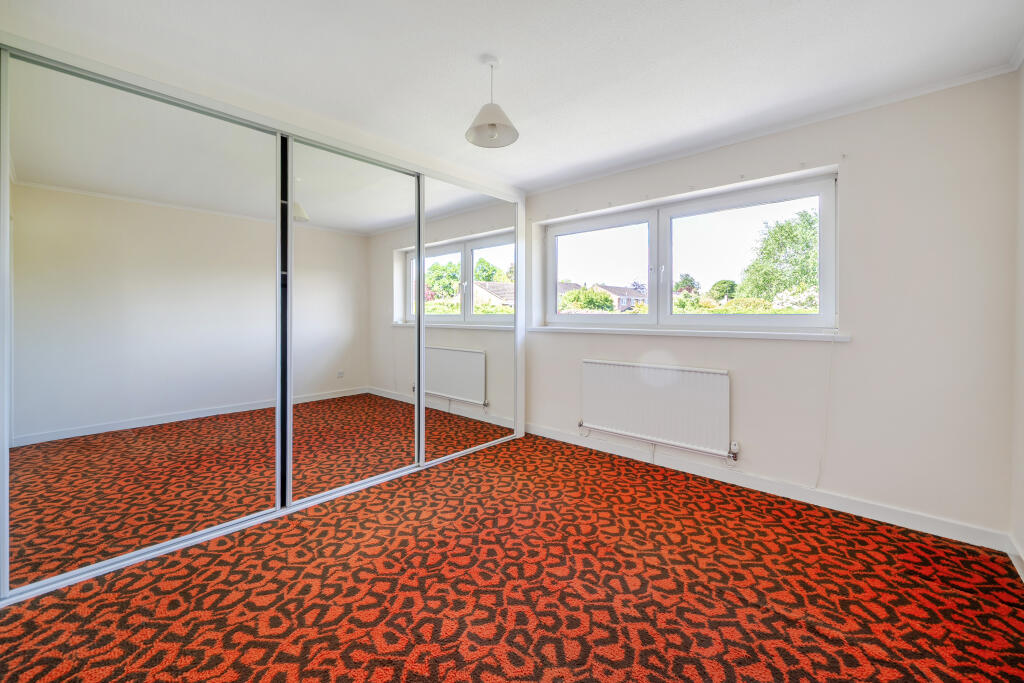 House in Evenley, West Northamptonshire - More