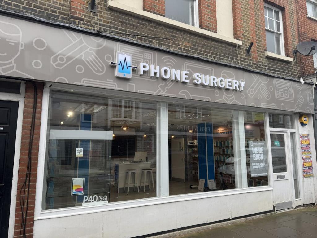 Main image of property: 111-113 Guildford Street, Chertsey, KT16 9AS