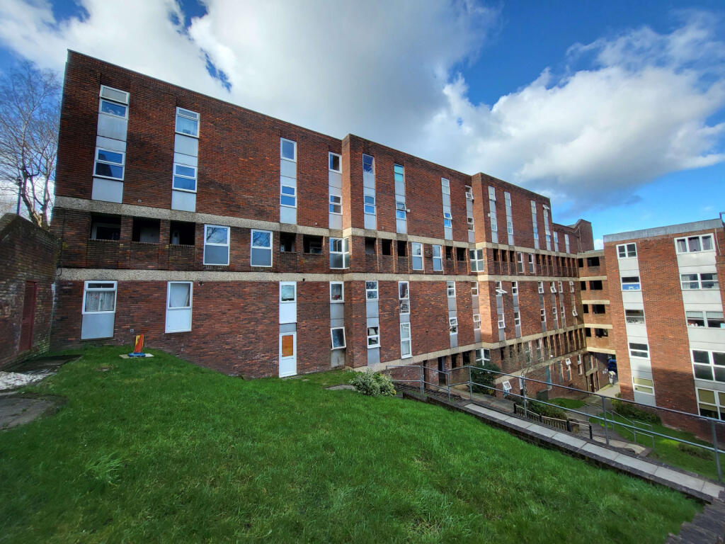 Main image of property: Startpoint, Downs Road, LU1 1XW