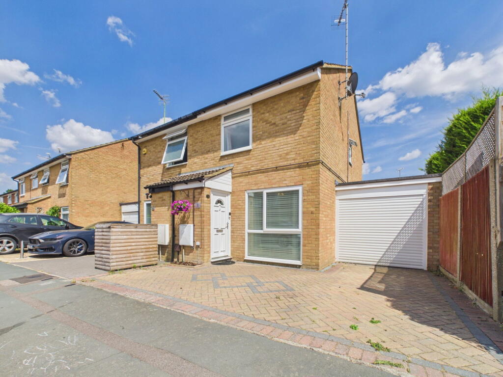 Main image of property: Yarrow Close, Horsham, RH12 5FP