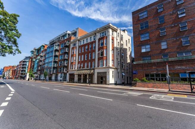 50 Vauxhall Bridge Road - exterior