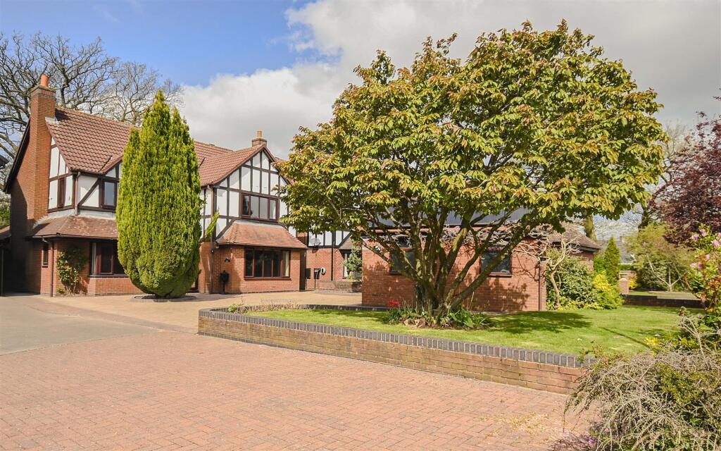Main image of property: Catton Lane, Rosliston, DE12