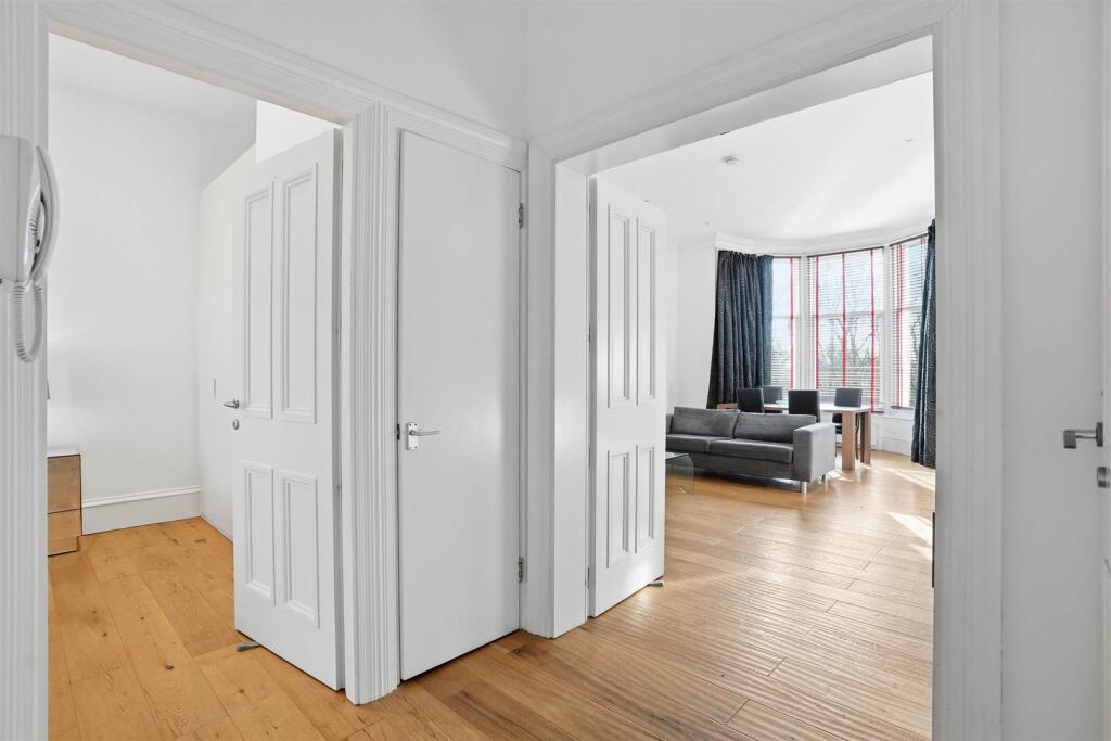 Apartment in Glasgow, North Kelvinside, Hillhead - View 5