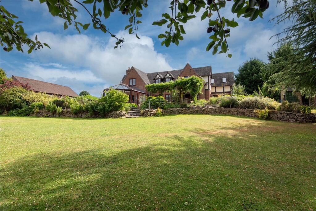4-bed house on Pound Green, Arley, DY12, £950,000