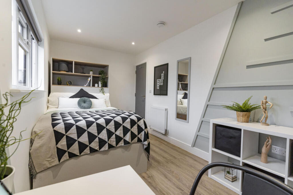 Main image of property: Cumberland Street, Portsmouth, Hampshire, PO1