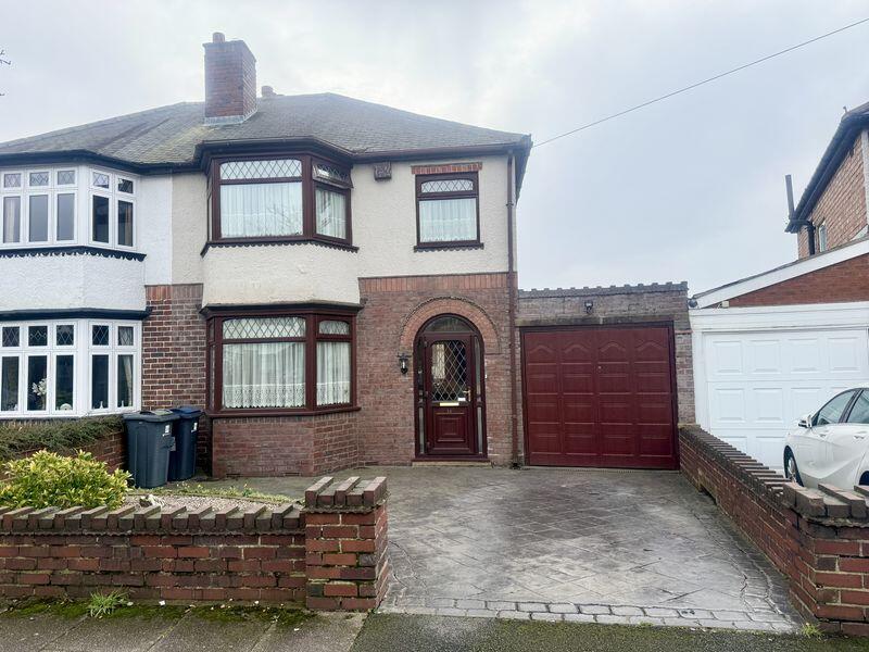 Main image of property: Hesketh Crescent, Birmingham, B23 7EQ