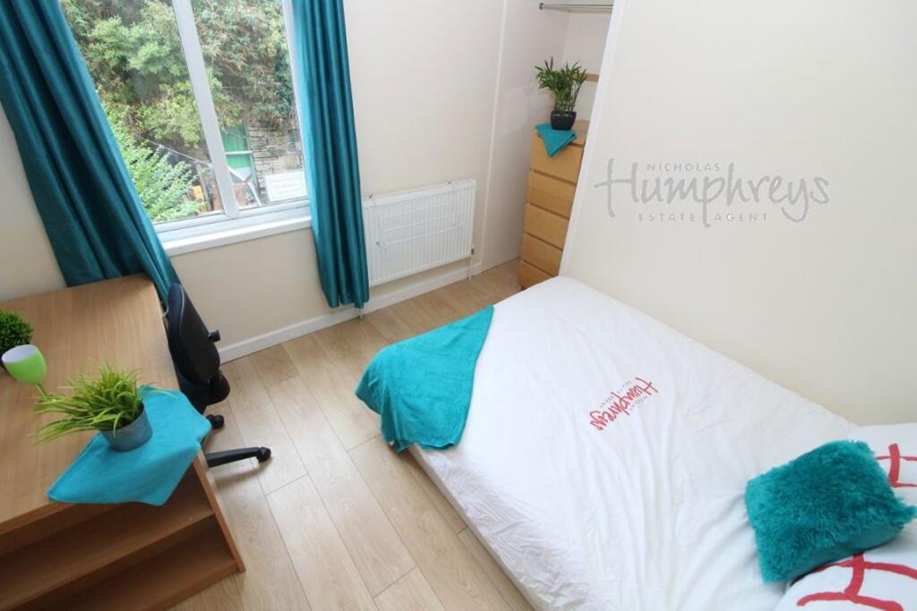 House in Sheffield - View 5