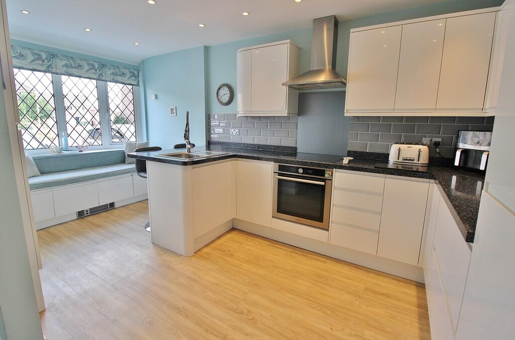 House in Fareham, Hampshire - View 3