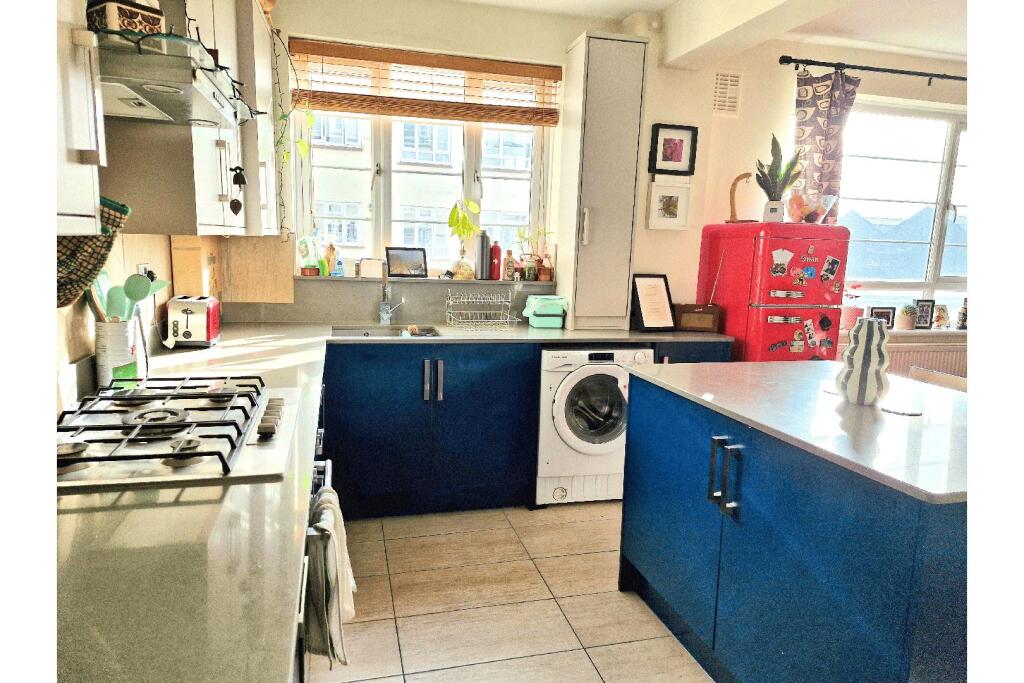 Main image of property: Upper Clapton Road, London, E5