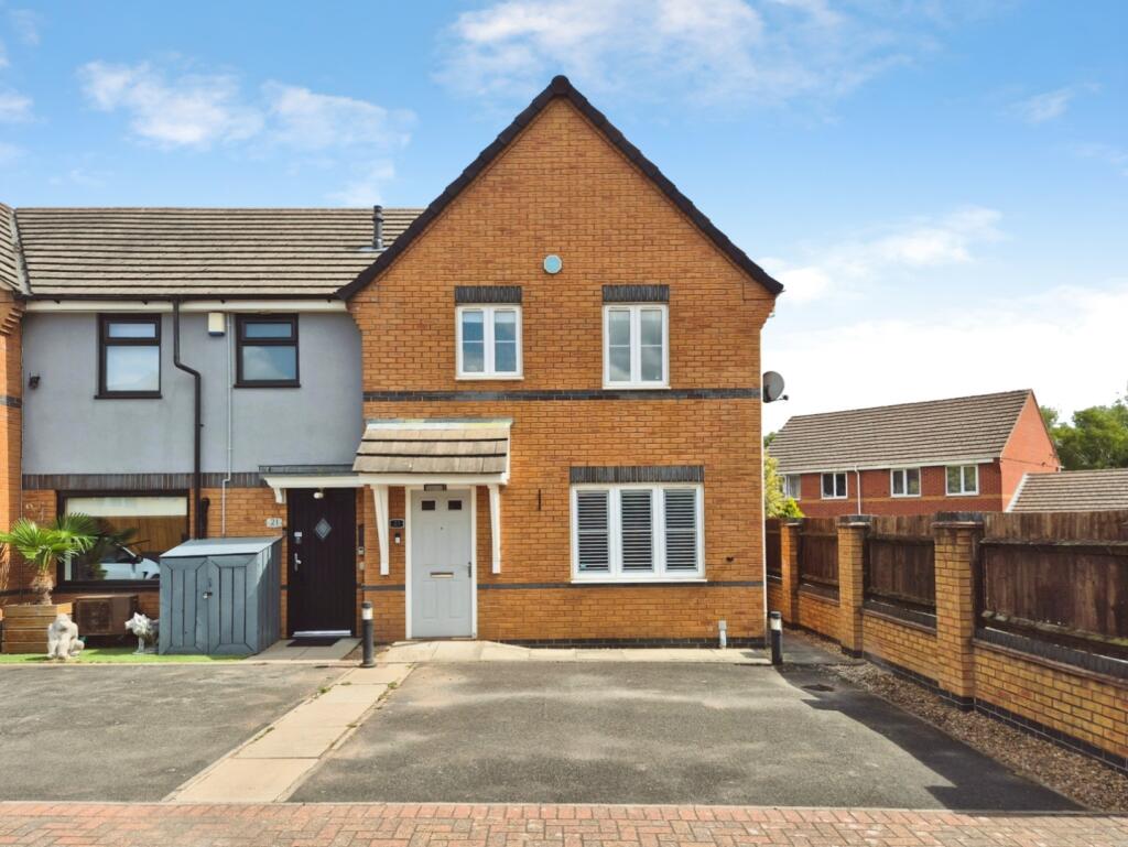 Main image of property: Moorhen Close, Brownhills, Walsall, WS8 6EE
