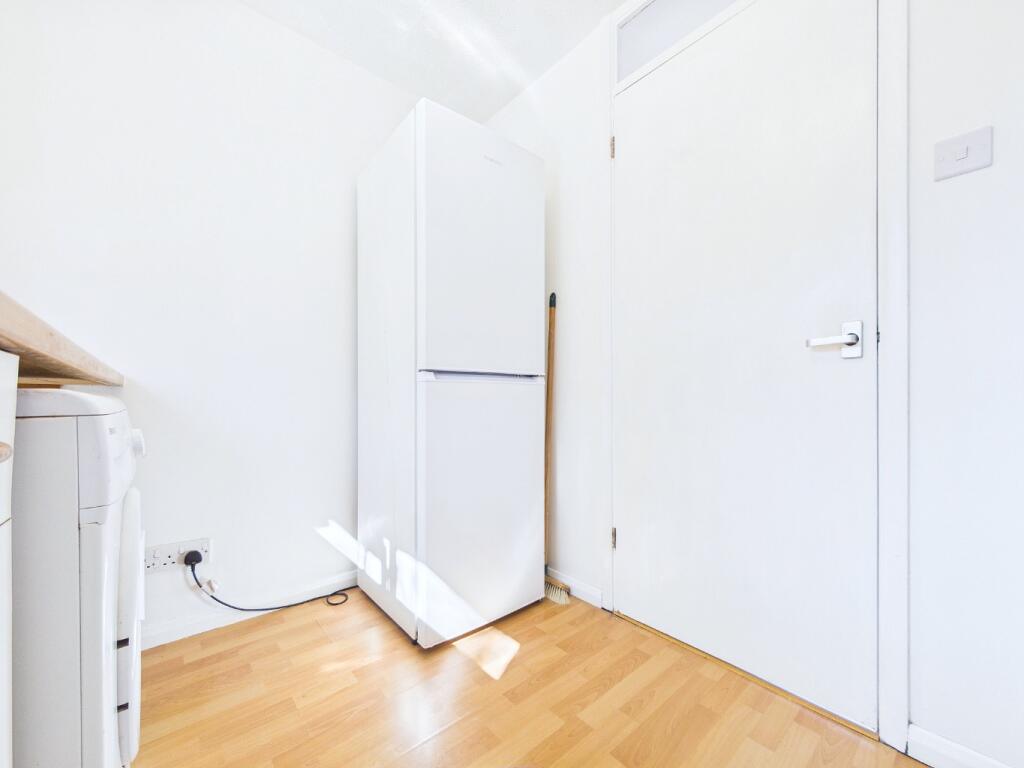 Apartment in South Ockendon, Essex - View 5