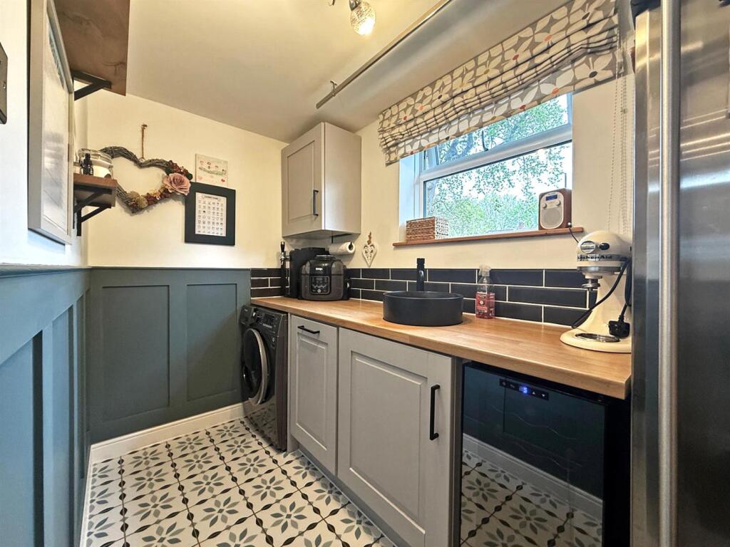 Mytton Oak Road, Copthorne, Shrewsbury photo 5