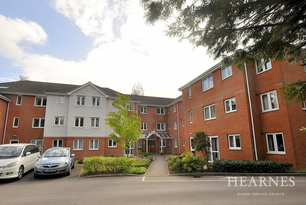 1-bed other on Ringwood Road, Ferndown, BH22, £119,950