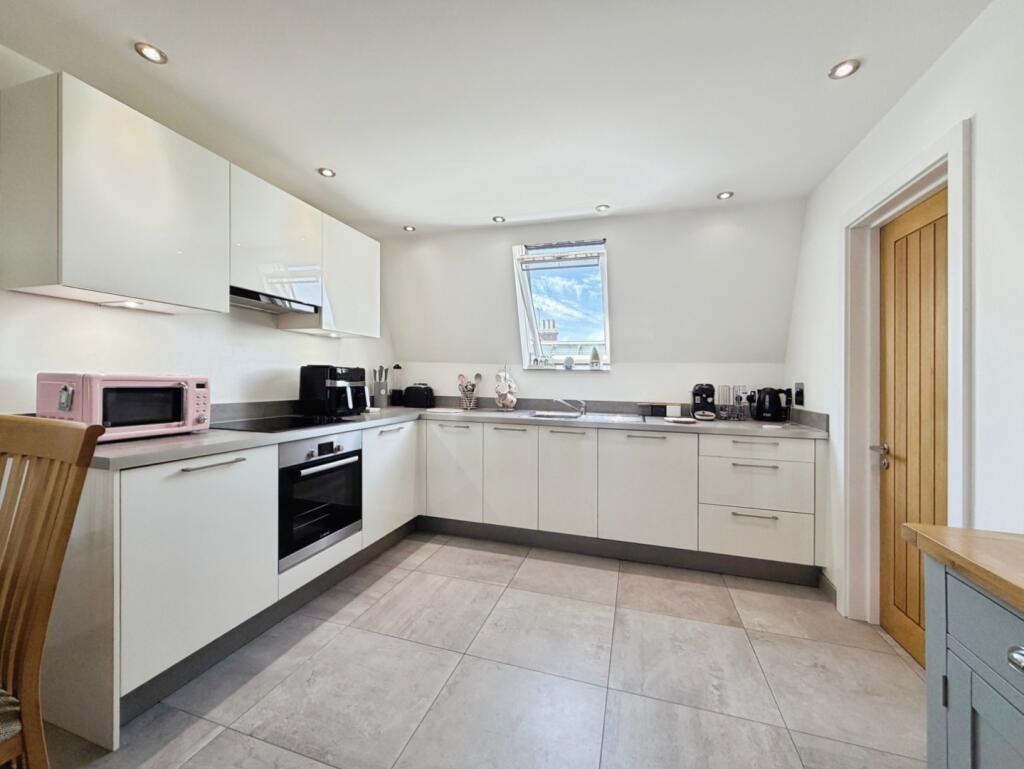 House in Folkestone and Hythe, Orchard Valley, Hythe - View 5