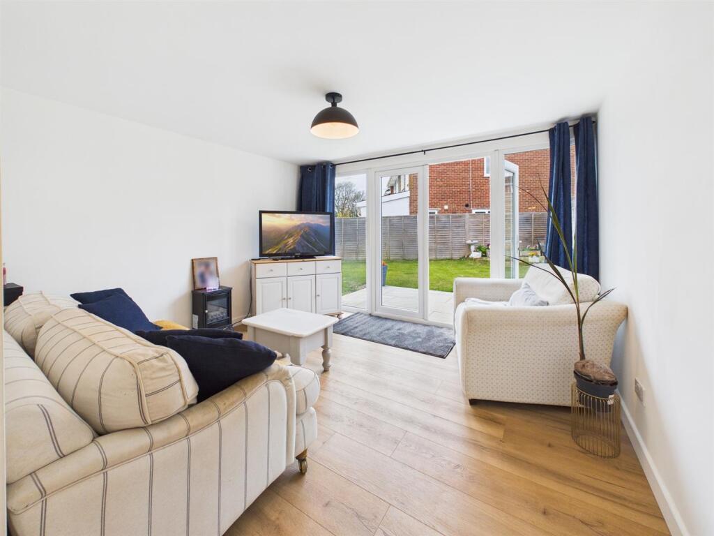House in Reading - More