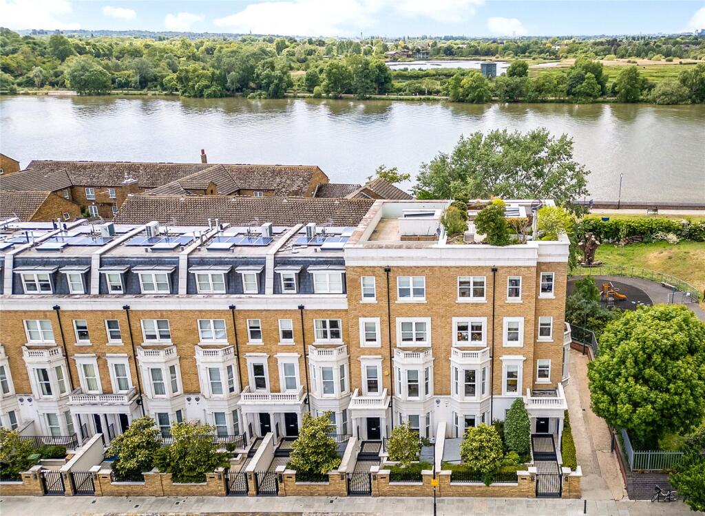Main image of property: Stevenage Road, London, SW6