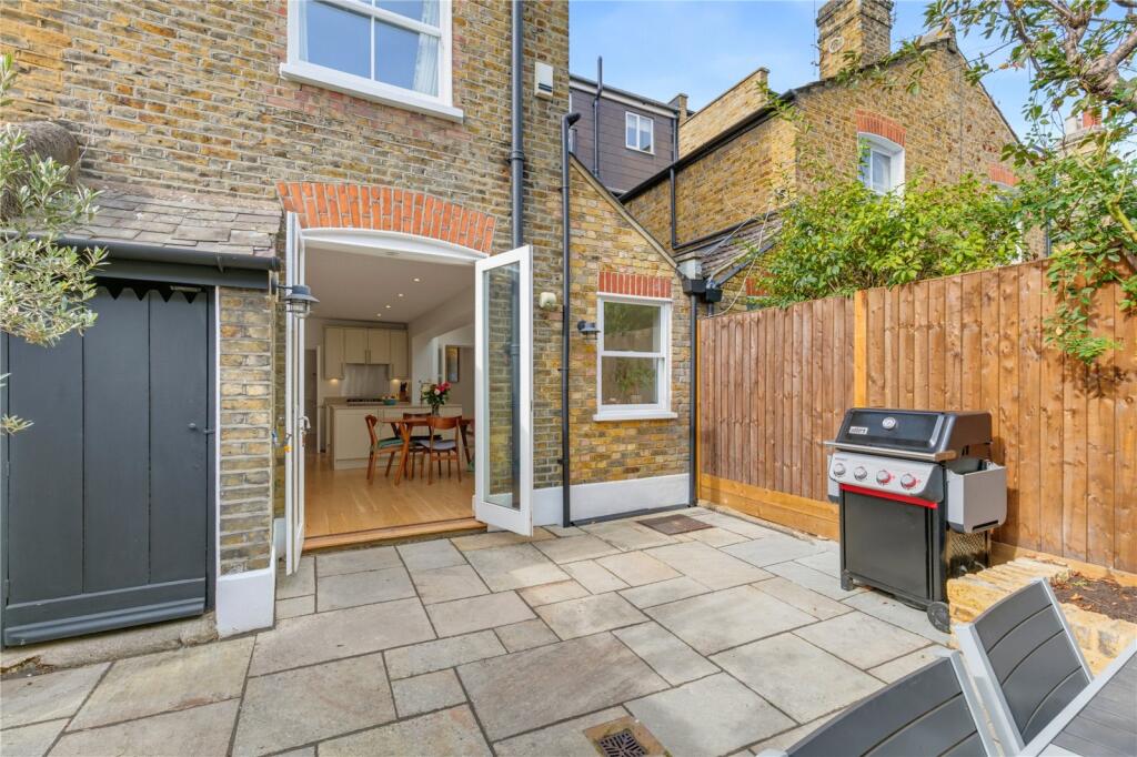 House in London - More