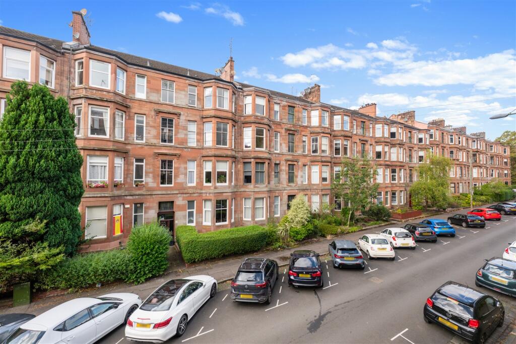 Main image of property: 3/1 35 Dudley Drive, Hyndland, G12 9RP