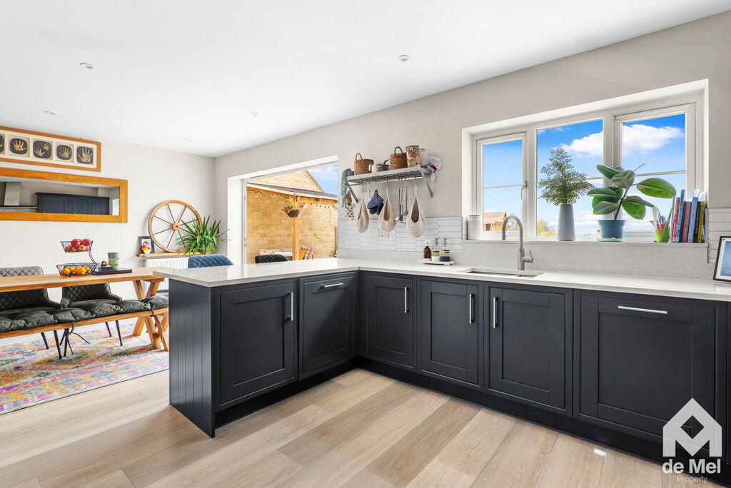 House in Tewkesbury, Gotherington - View 4