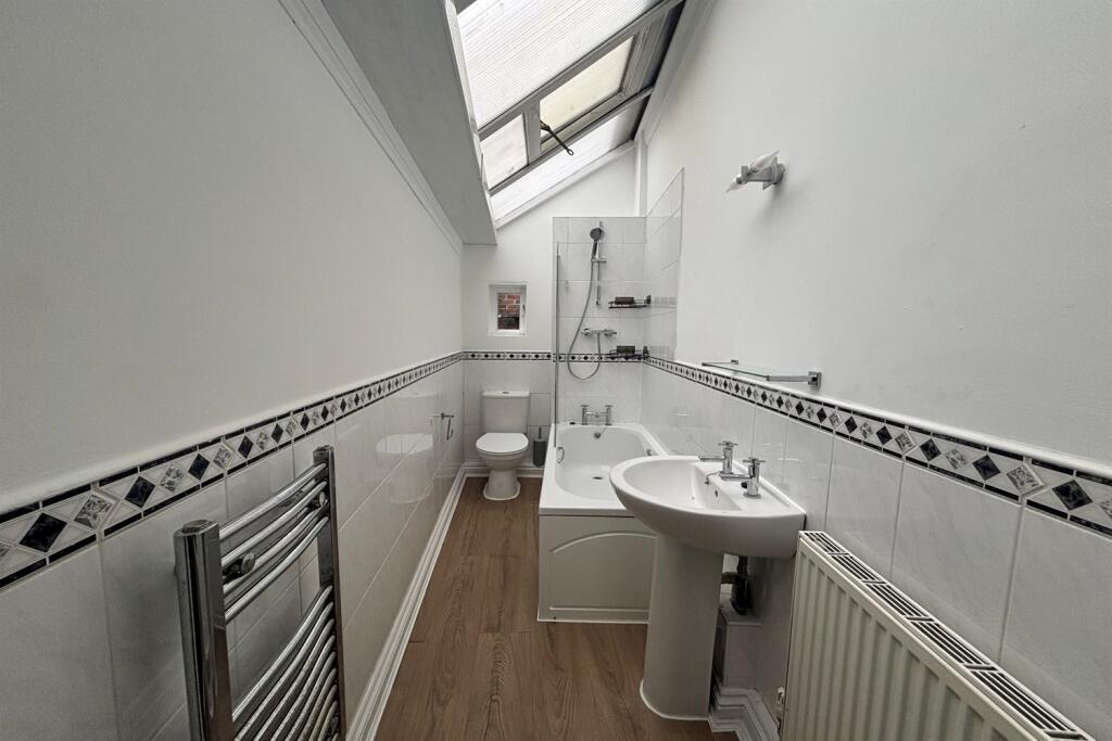 Apartment in Chichester, Midhurst - More