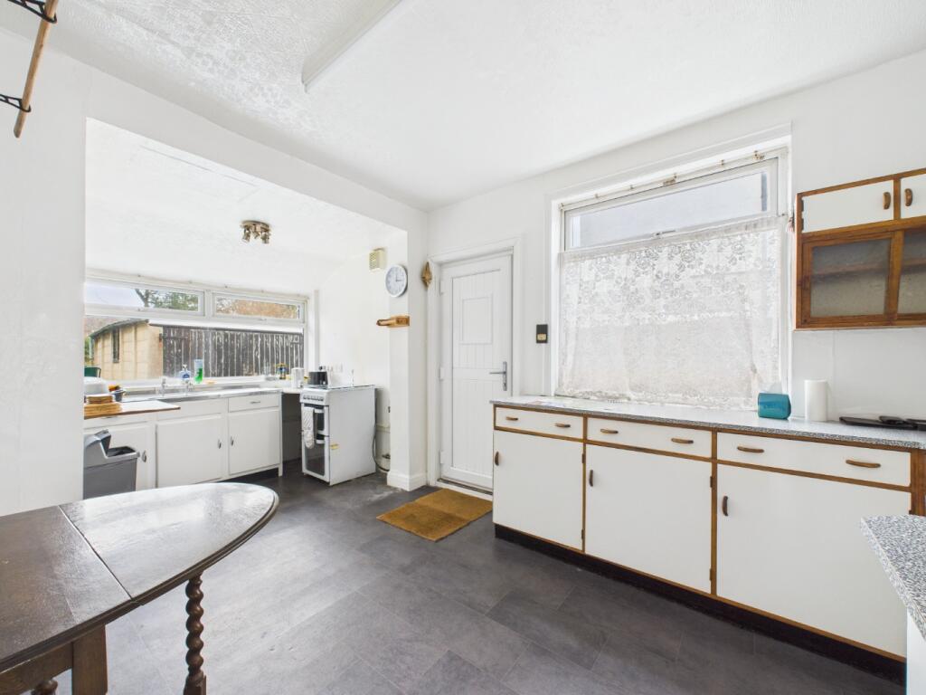 Strathmore Avenue, Hull, HU6 7HJ photo 2