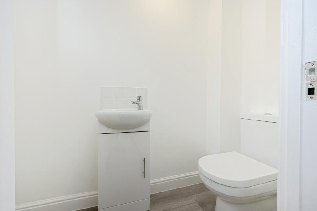 House in Elstow, Bedford - View 5