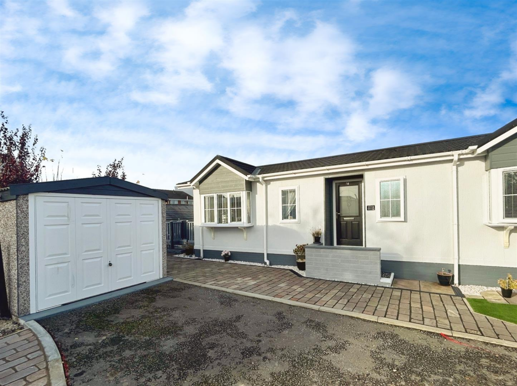 74, Riverdale Park, Staveley photo 4