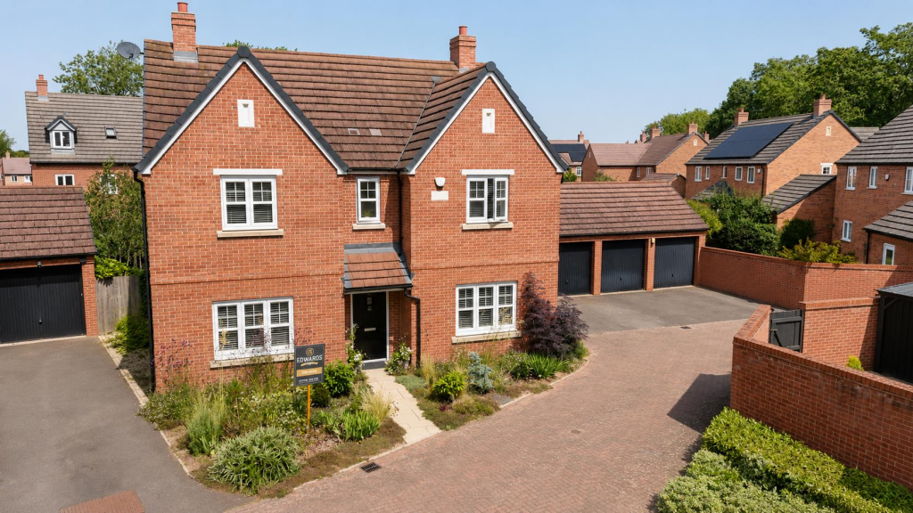 Main image of property: Ubique Avenue, Meon Vale, Stratford-Upon-Avon