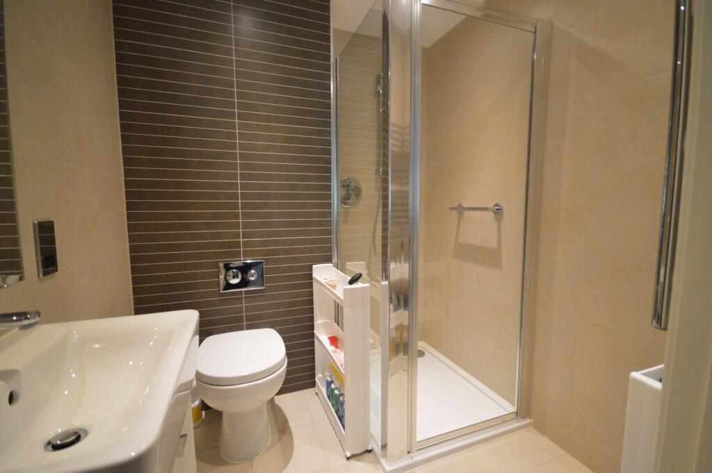 Apartment in Waverley, Haslemere - More