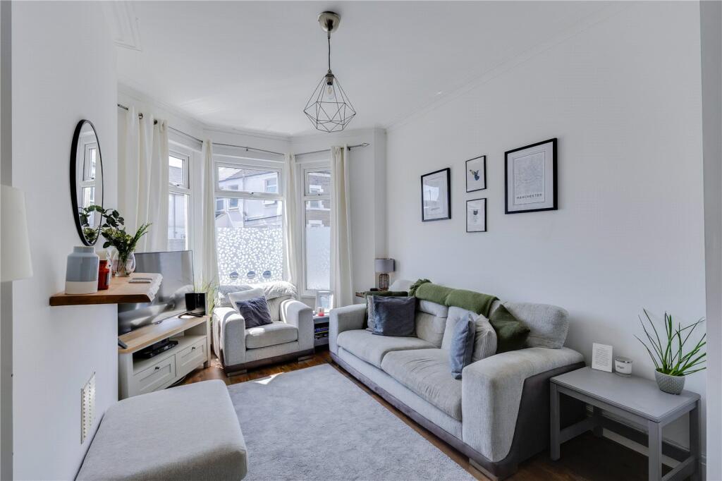 Tewkesbury Place,Cathays,Cardiff,CF24 4QU - View 5