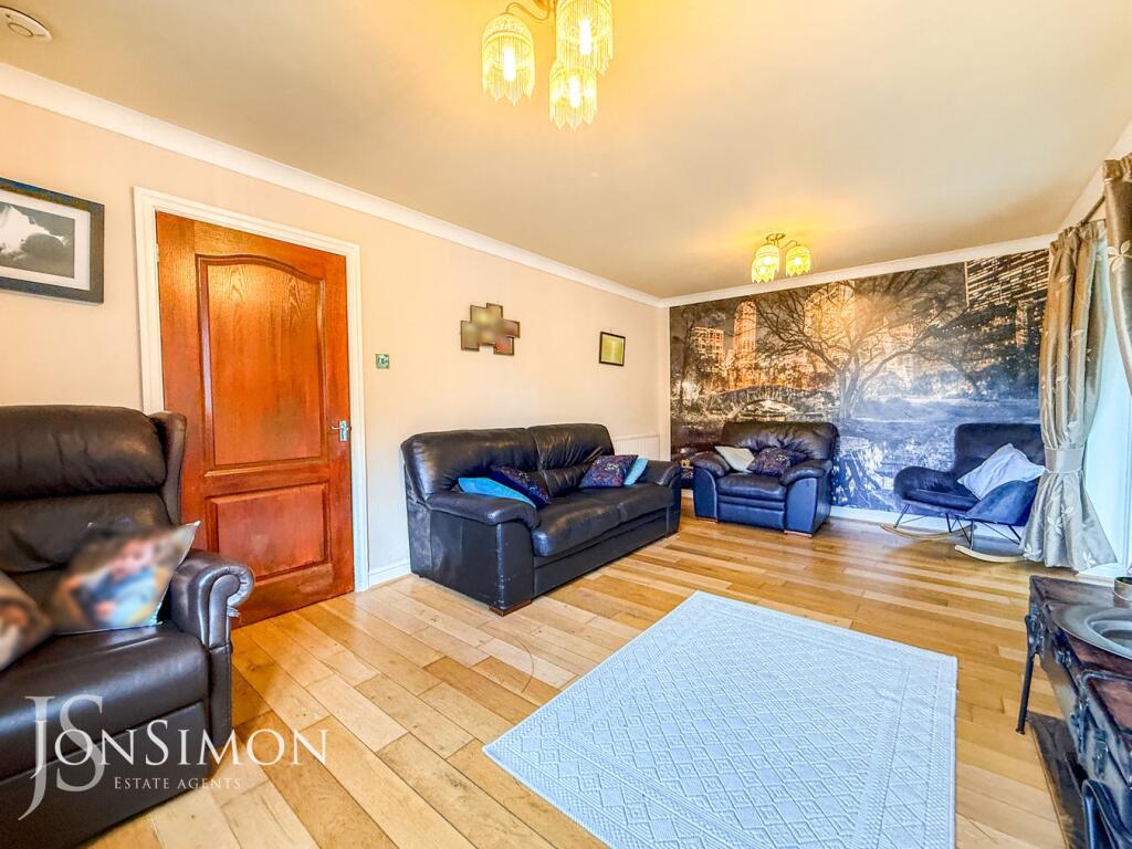 Maple Grove, Ramsbottom, Bury, BL0 photo 5