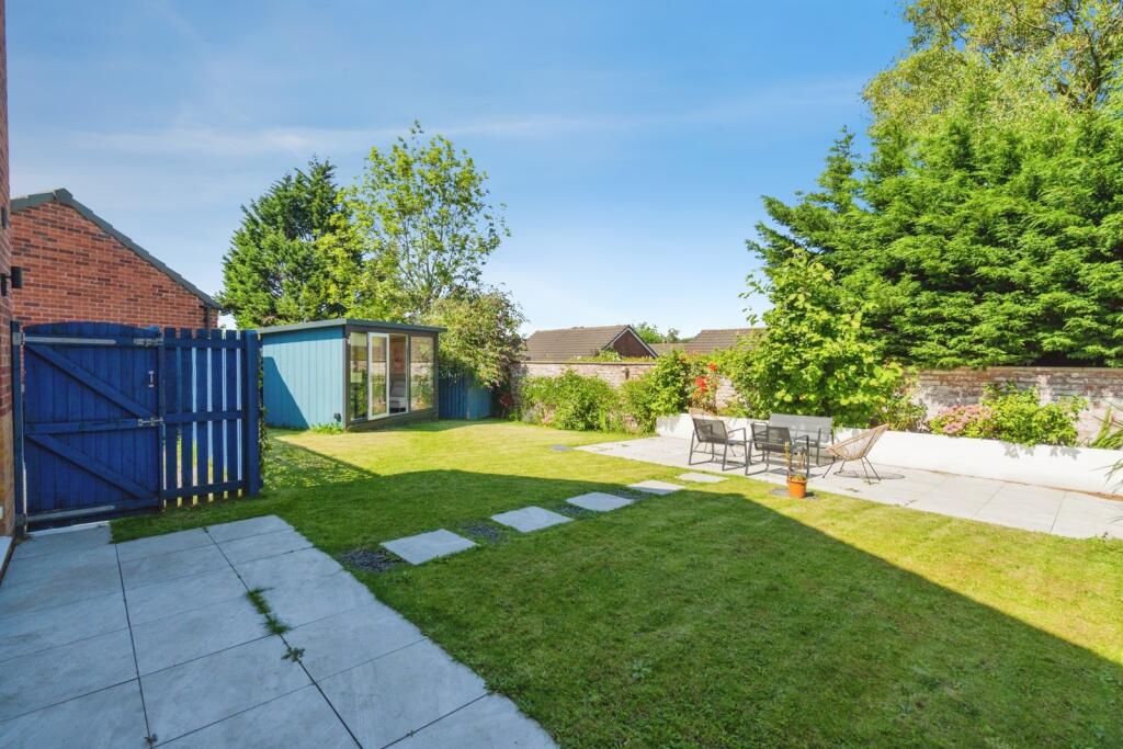 House in Bolton, Greater Manchester - More