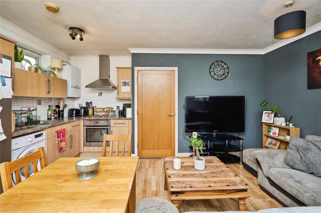 Apartment in Ryde, Isle of Wight - View 5