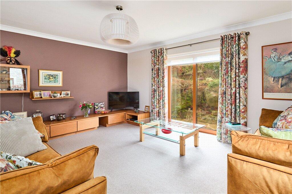 House in Bradford, Ilkley - View 2