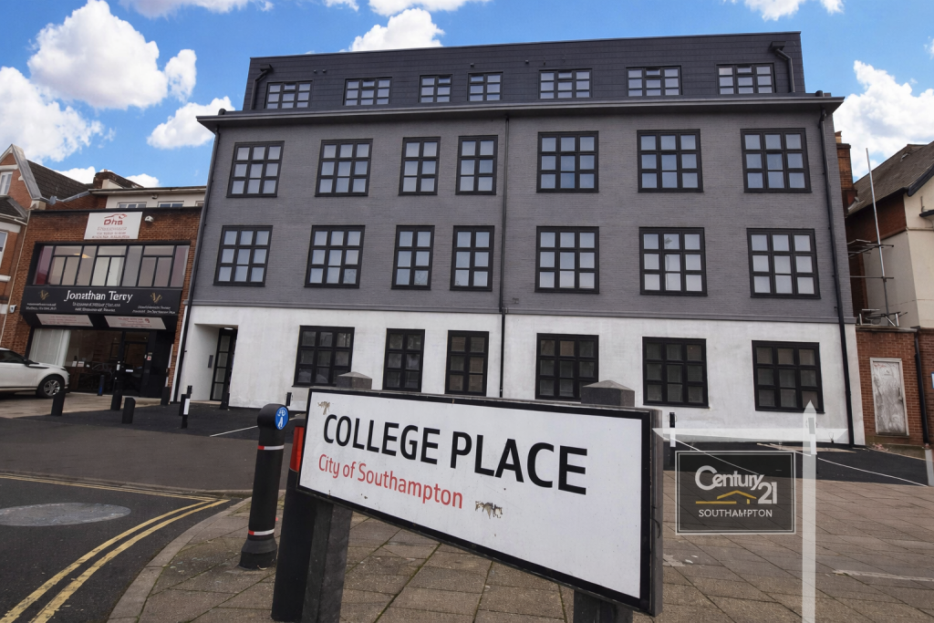 Main image of property: |Ref: R209418|, Chiltern House, College Place, Southampton, SO15 2UB