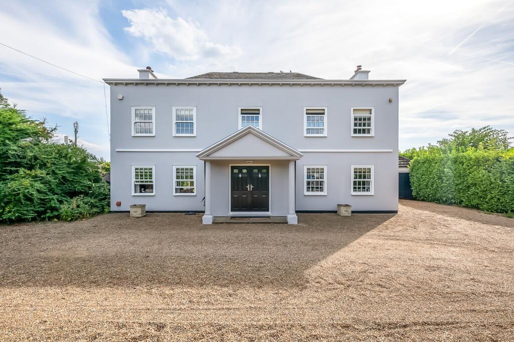 Main image of property: London Road, West Kingsdown, TN15