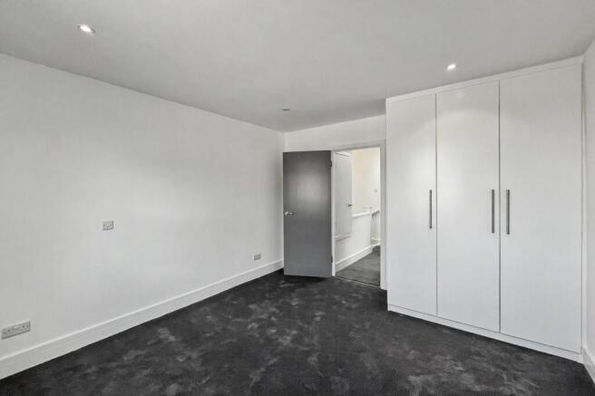 198 Upper Richmond Road West, London SW14 8AN