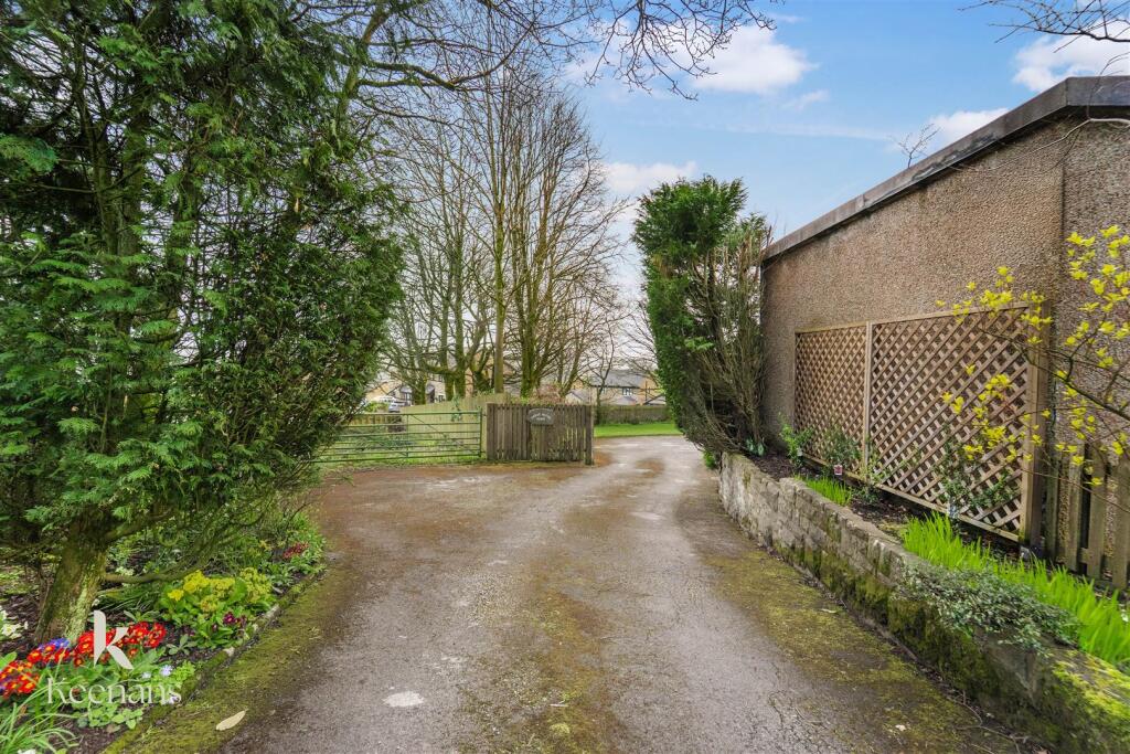 Additional image 72 of Red Lane, Colne