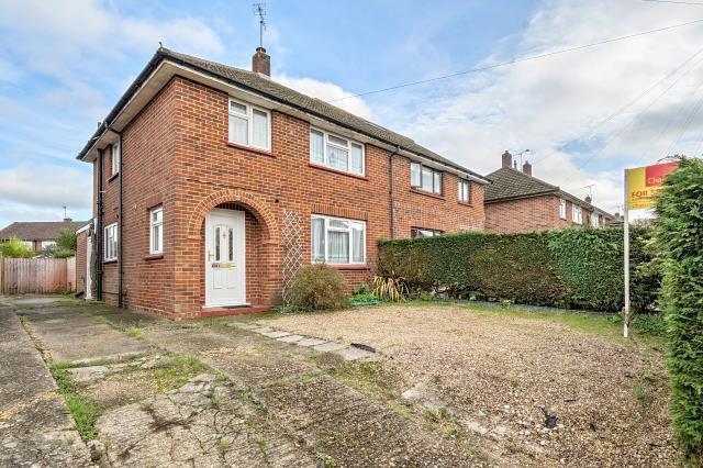 3-bed semi-detached on Star Post Road, Camberley, £400,000