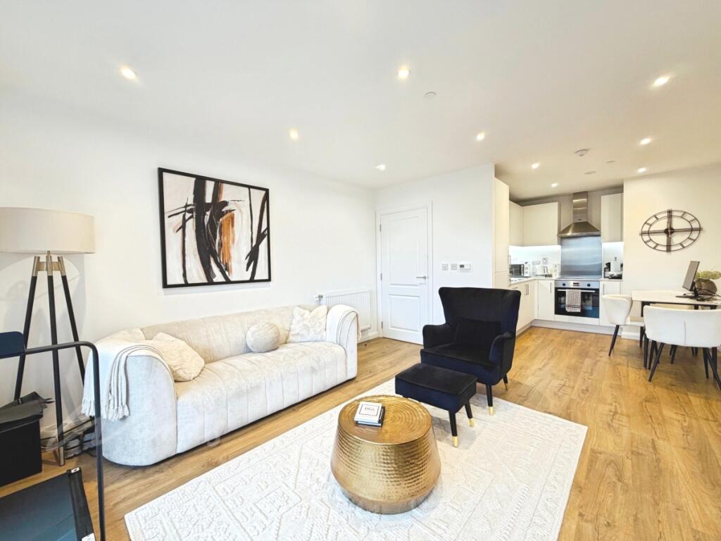 Apartment in Dartford, Kent - View 2