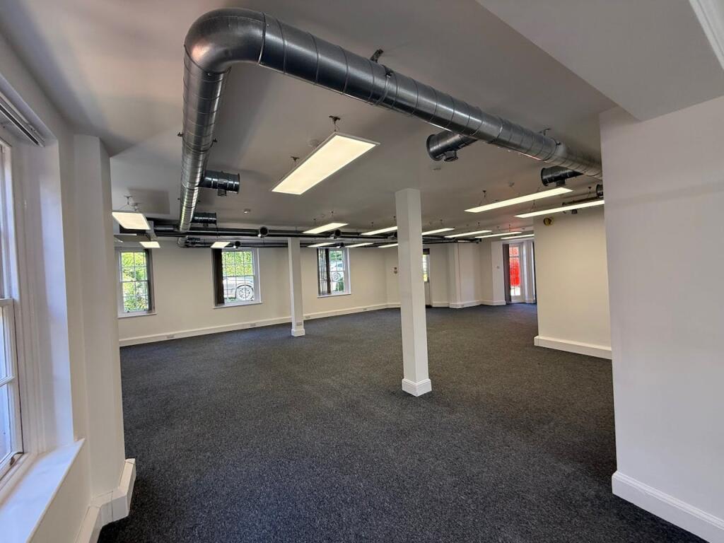 Additional image 2 of 10 Parkway, Welwyn Garden City, AL8 6HG