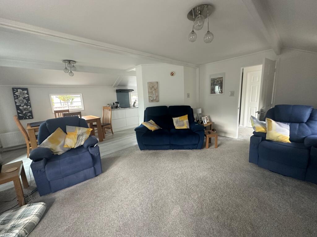 House in Reading - View 5