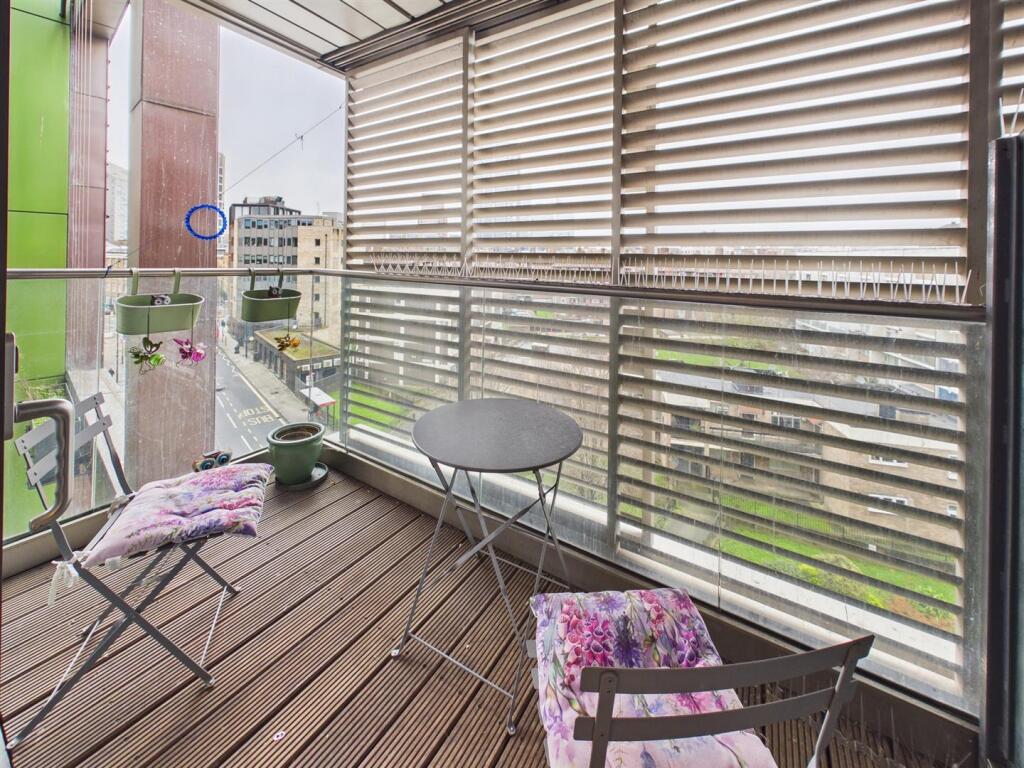 Apartment in London, Hoxton - View 4